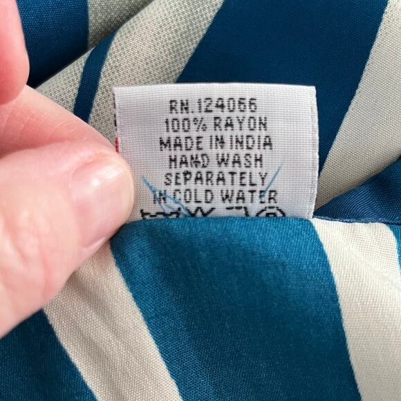 Shoreline Wear Blue Multi Abstract Animal Stripe Cinched Kaftan Midi Dress OS - Picture 13 of 16